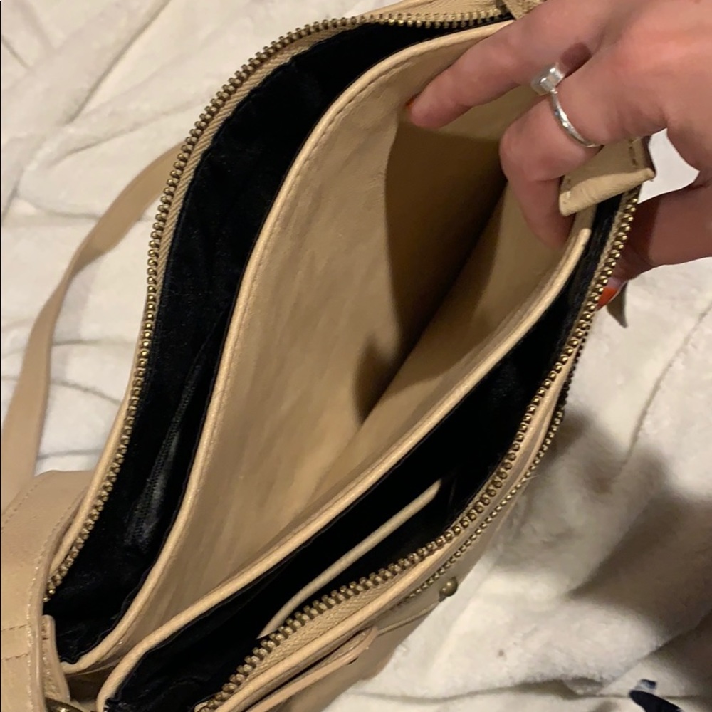Purse - Picture 4 of 5